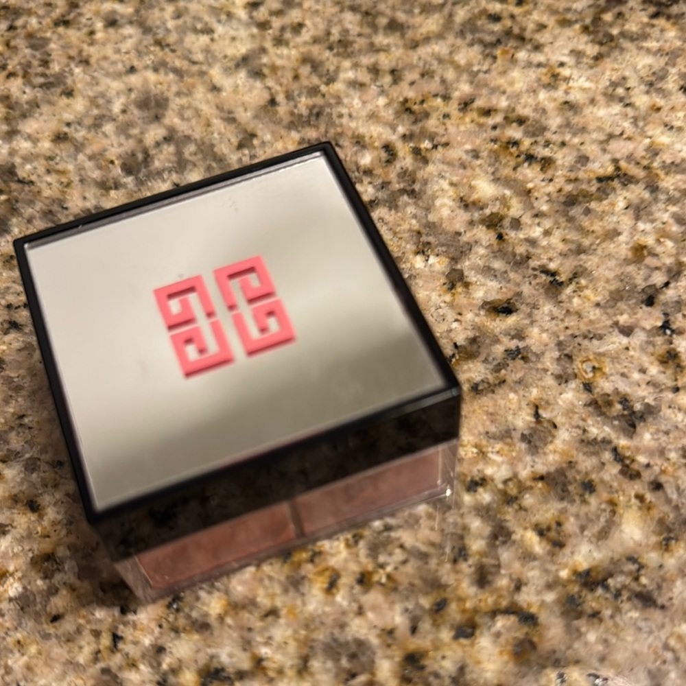 Givenchy Pink powder blush. Taffetas Rose 1.5 oz